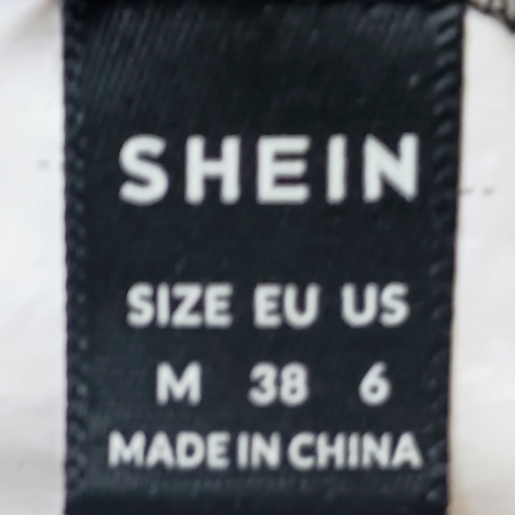 Black Puffy Sleeve Thong Bodysuit - Medium - Picture 6 of 6